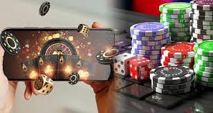 Live casino dealer table with baccarat and roulette on bmw55 apk